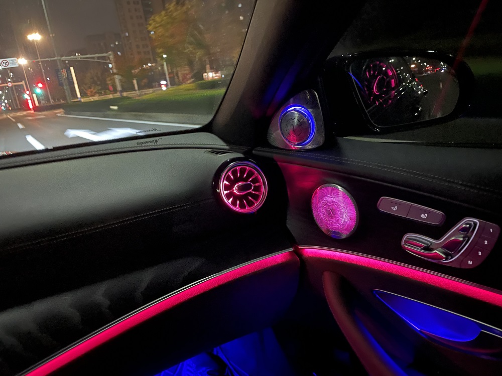 21款奔驰e260升级座椅通风氛围灯四件套